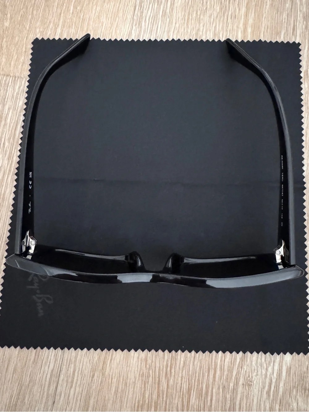 Ray-Ban Black Sunglasses with Brown Case